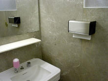 日本橋三越本店　本館2階北西トイレ