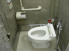 日本橋三越本店　本館2階北西トイレ