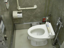 日本橋三越本店　本館2階北西トイレ