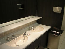 日本橋三越新館　9階トイレ