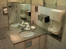 伊東屋（itoya）銀座本店本館　9階トイレ