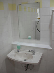 島忠ホームズ小平店 1階多目的トイレ