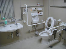 宮前図書館 1階多目的トイレ