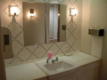 日本橋三越本店　本館2階南東トイレ