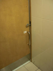 紀伊国屋書店　新宿南店　5階トイレ