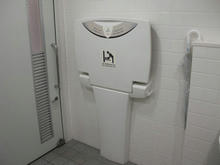 高井戸駅コンコース 多目的トイレ