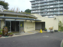 中目黒公園 花と緑の学習館 外トイレ