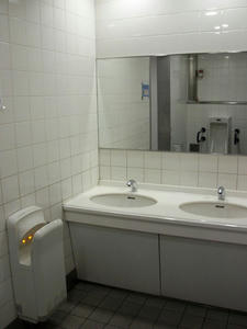 フレンテ新宿(西新宿地下通路)トイレ