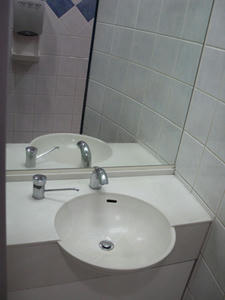 アトレ四谷店 1階トイレ