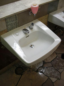 日本橋三越本店　本館8階屋上トイレ