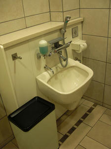 マルイシティ新宿1 8階多目的トイレ