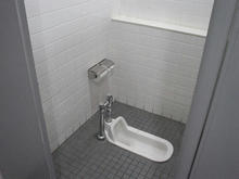 味の素スタジアム 正面ゲートトイレ