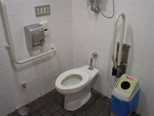 味の素スタジアム ポケットガーデン外トイレ