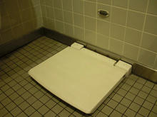 京王高幡SC　3階東多目的トイレ