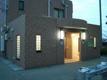 多摩川さくら緑地公衆トイレ