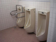 多摩川さくら緑地公衆トイレ