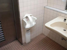 多摩川さくら緑地公衆多目的トイレ