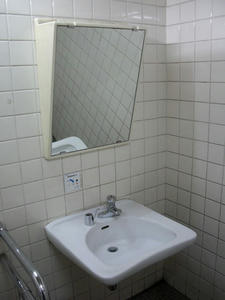 調布駅前多目的トイレ