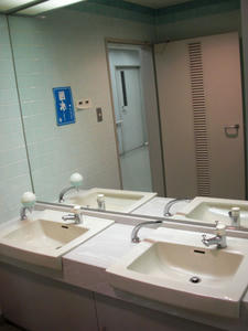 西河原公民館　2階トイレ