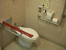 西河原公民館 2階多目的トイレ