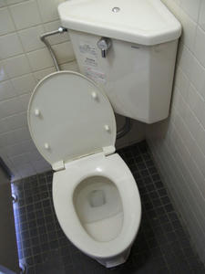 多摩川緑地公園トイレ