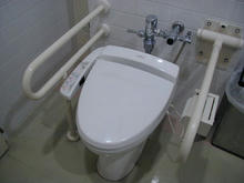 エルモールプラザ多摩センター 2階多目的トイレ