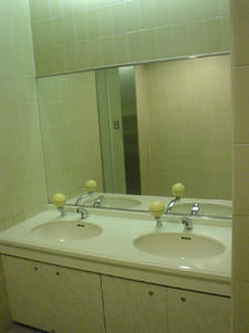 東京競馬場　競馬博物館1階トイレ