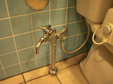 サンドラッグ下石原店　外トイレ