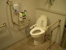 立川タカシマヤ　9階多目的トイレ