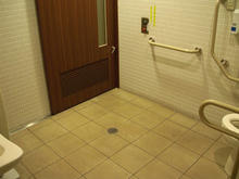 立川タカシマヤ　9階多目的トイレ