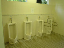 小金井公園　たてもの園前トイレ