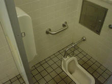 小金井公園　たてもの園前トイレ