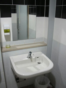 ドンキホーテ府中店多目的トイレ