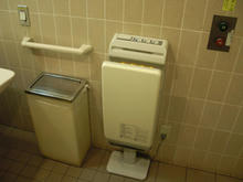 立川タカシマヤ　1階多目的トイレ