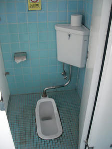 京王ストア野崎店 2階トイレ