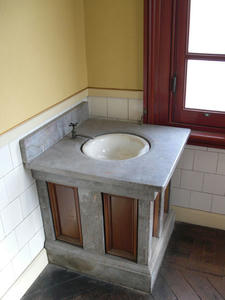 旧岩崎庭園 洋館2階トイレ