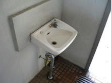 連雀中央公園トイレ