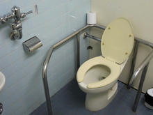 小金井公民館本町分館多目的トイレ