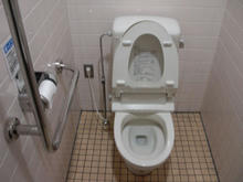 コープ牟礼店トイレ