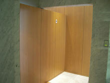 三鷹市芸術文化センター　1階トイレ