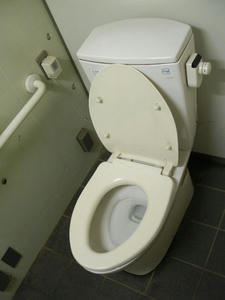 向台市民運動場トイレ