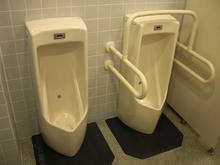 PCデポ三鷹店トイレ