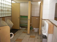 西郷銅像下公衆トイレ