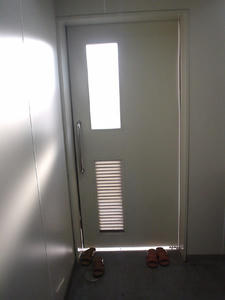 立川公園 新堤防運動広場トイレ