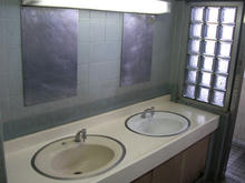 西武新宿駅前公衆トイレ