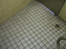 西武新宿駅前公衆多目的トイレ