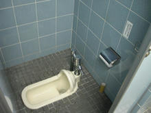 小金井公園 小金井市体育館2階トイレ