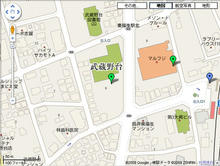 ウエルシア東福生店 外トイレ