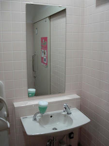 ウエルシア東福生店 外多目的トイレ