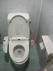 マルフジ福生店トイレ